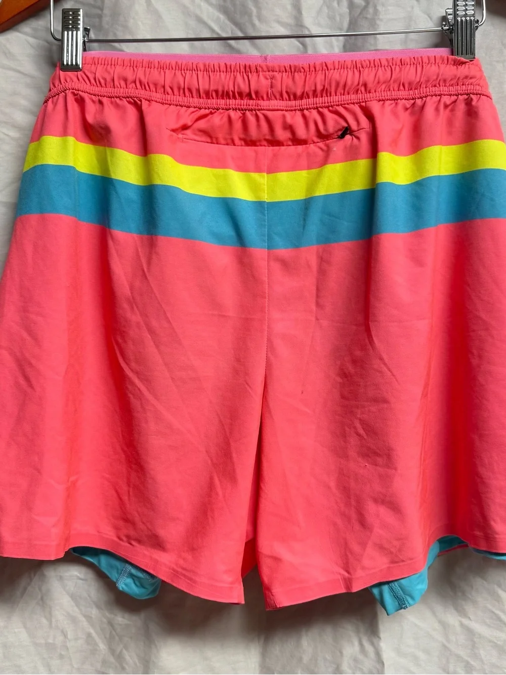 Chubbies Pink & Aqua Colorblock Swim Shorts medium M for men with back pocket - Picture 3 of 9